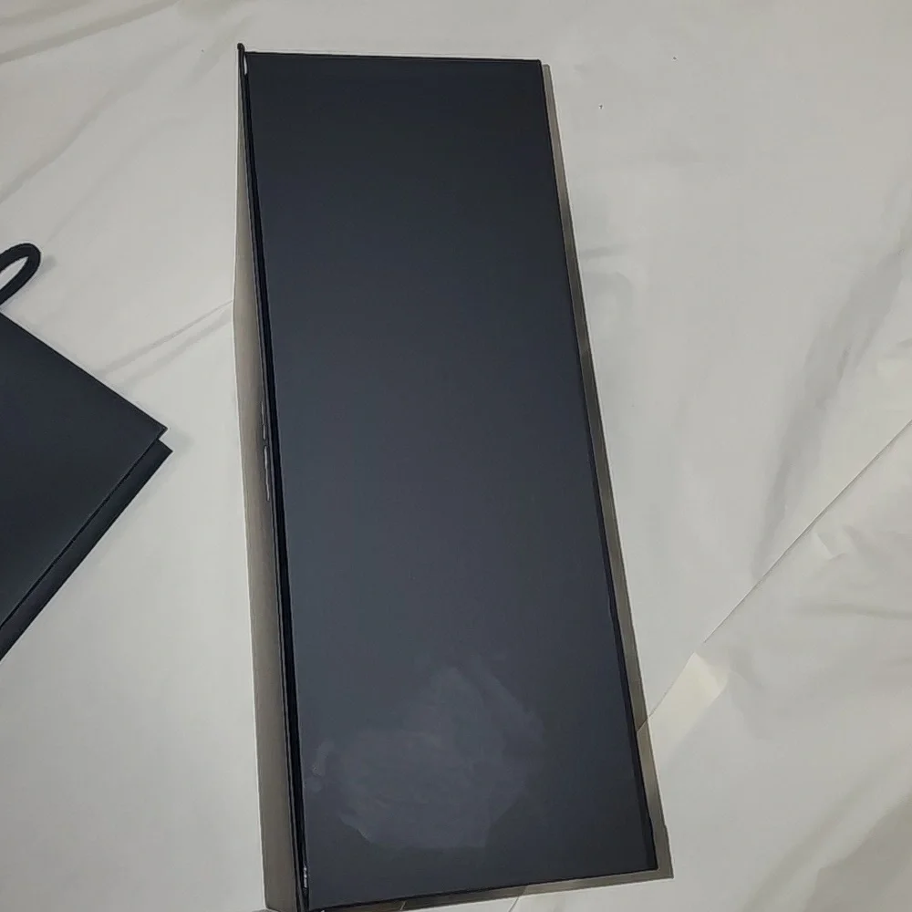 CHANEL Elegant Black Packaging Set - Picture 14 of 15